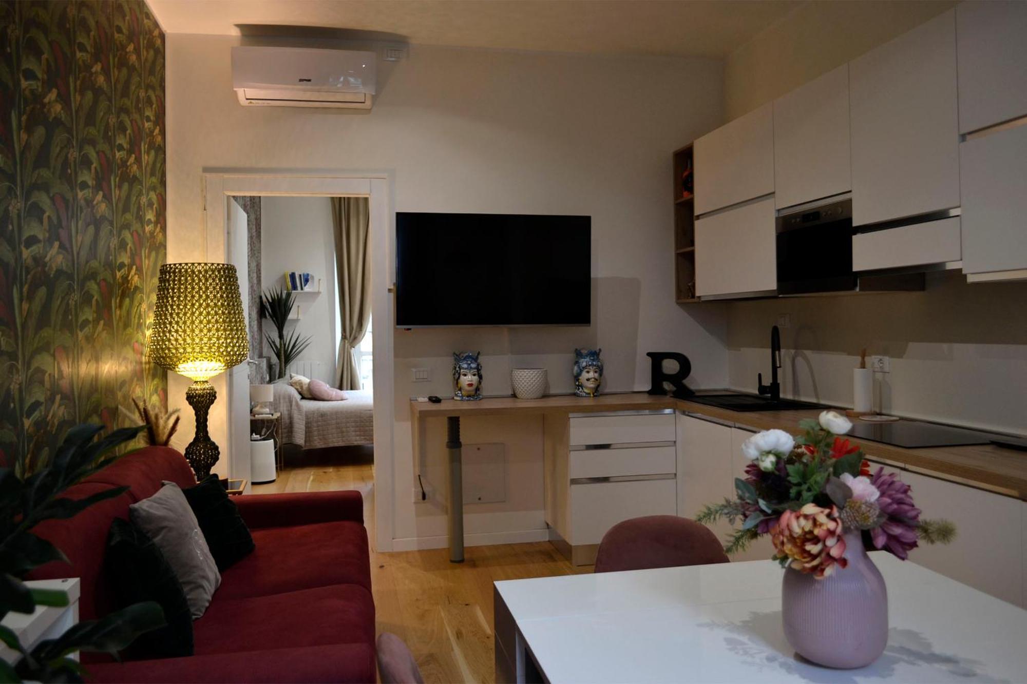 Peony House - 10 Min Duomo Apartment Milan Luaran gambar