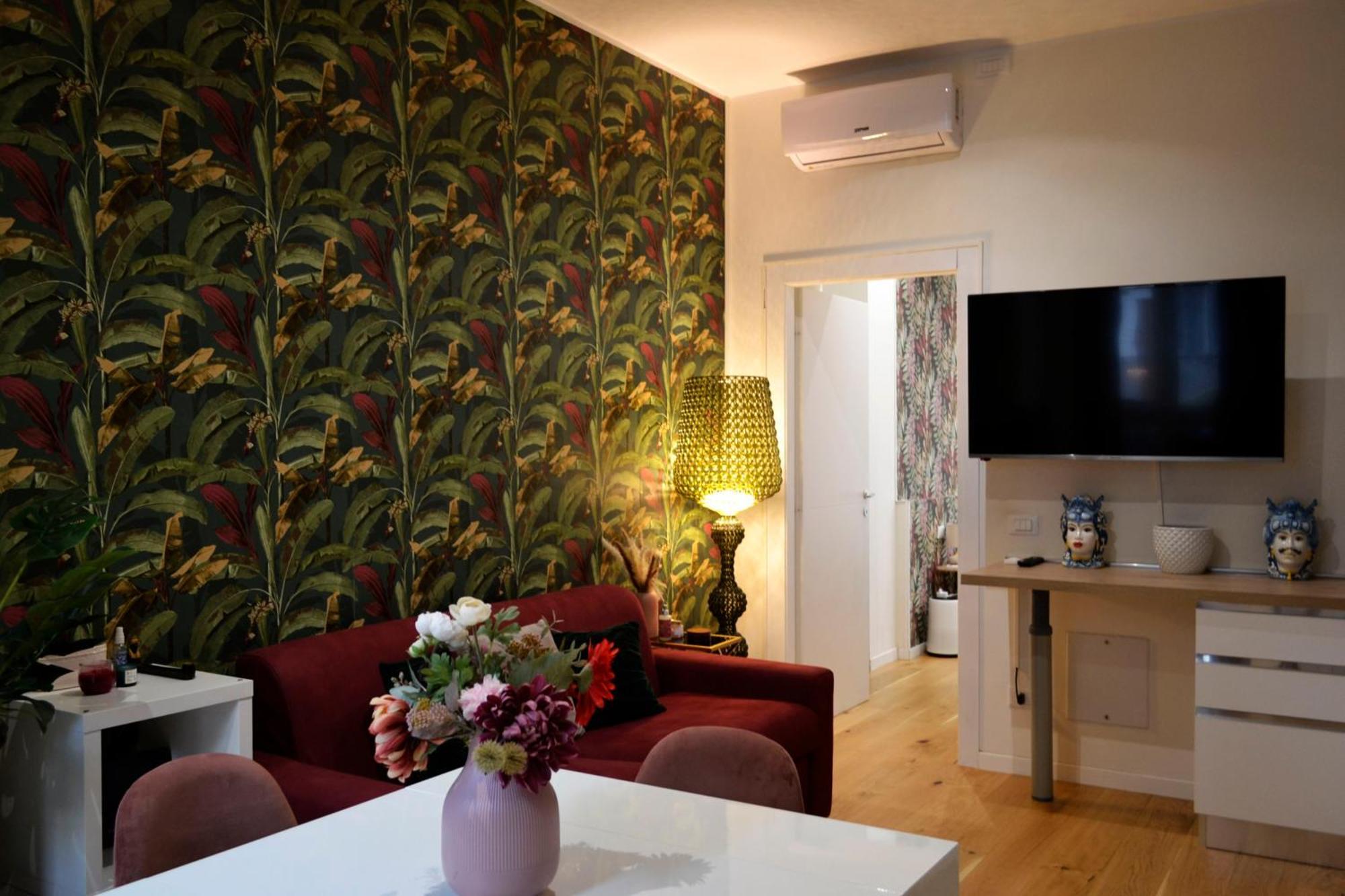 Peony House - 10 Min Duomo Apartment Milan Luaran gambar